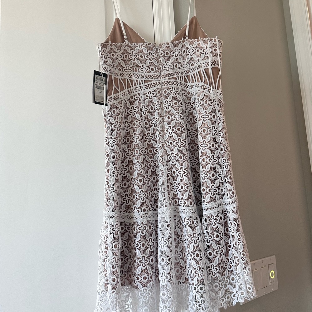 Brand new Tan and white dress